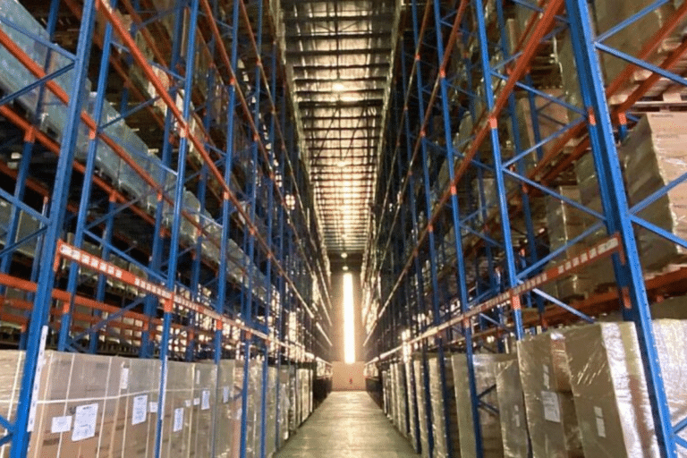 边佳兰仓库：老板们在“心痛”什么？