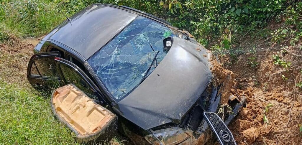 马口少女载祖父母外出酿悲剧