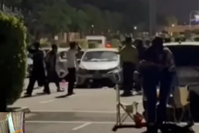 泊车场失控撞人视频疯传 新山广场现场传哭喊声