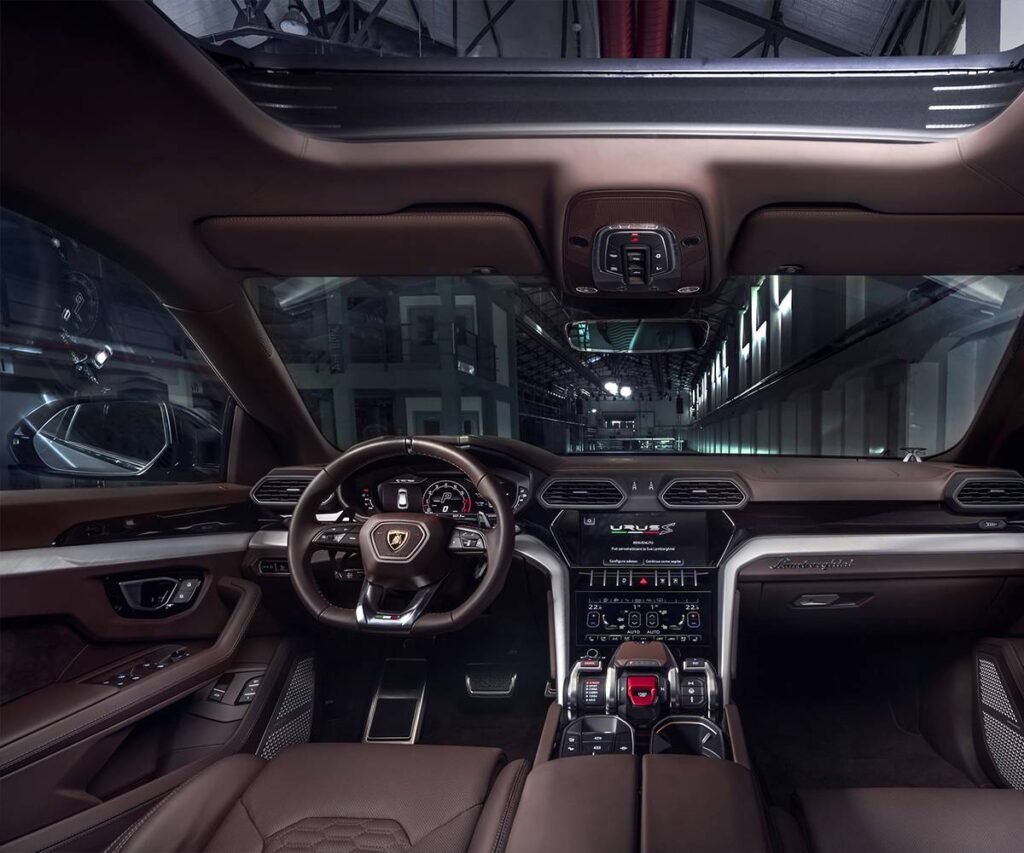 “吉隆坡兰博基尼 Urus 出租”