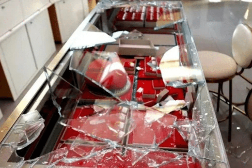 香格里拉金店盗窃案