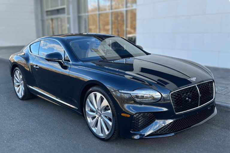 租 Bentley 撑场面成新常态？