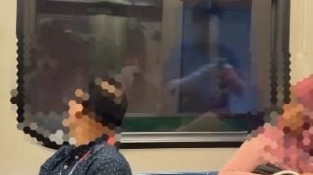 信号故障酿早高峰噩梦:Rapid KL格拉那再也线急刹过站不停,乘客跌倒受伤全记录
