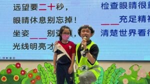 护眼运动进驻柔佛3所华小！逾千学生学会近视预防口诀与护眼饮食秘诀